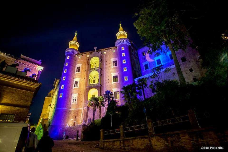B&B I Canonici Урбино Экстерьер фото